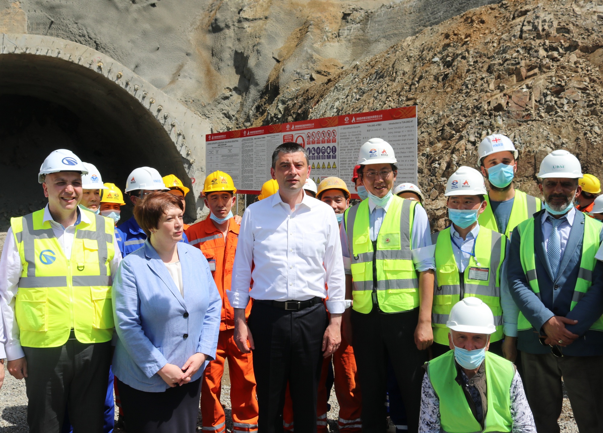 20200619664582.jpg 图片 1-格鲁吉亚总理到E60项目.jpg