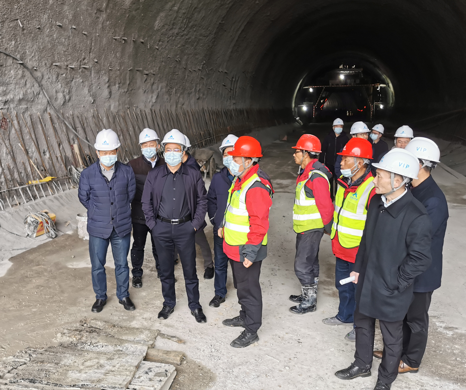 20210406699223.jpg 交水建集团向导赴新田毗连线项目开展督查清静生产事情 图1_副本.jpg