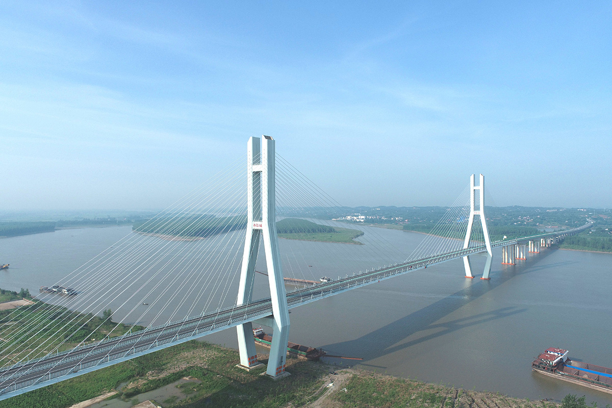 ��������϶�ͥ����